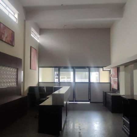 Abuzz Oxfordcaps Bannerghatta Bangalore Exterior foto